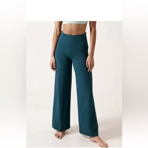 Atletha ELATION ULTRA HIGH RISE FLARE PANT Small